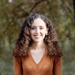 Headshot of Mariel Mendiola